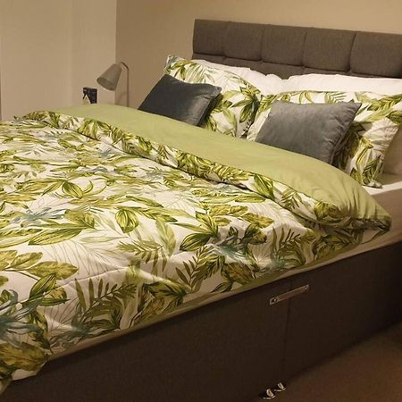 Stunning 2-Bed Apartment In Manchester City Centre Exteriör bild